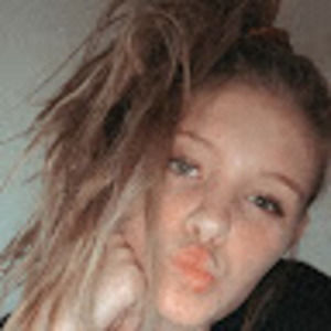 Meet your Posher, Elle